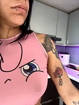 Snapshot of SaraAndrade_ chatting on 8, 4, 2026 SaraAndrade online show from 8, 4, 2026