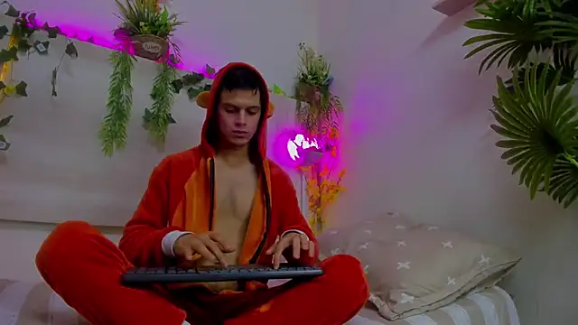 AngelSlimm online show from 29, 11, 2025