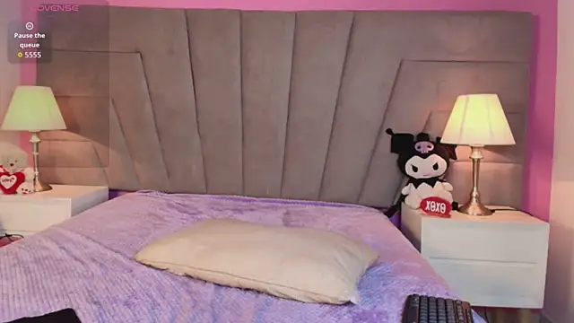 Snapshot of Emilyroth chatting on 2, 3, 2026 Emilyroth online show from 2, 3, 2026