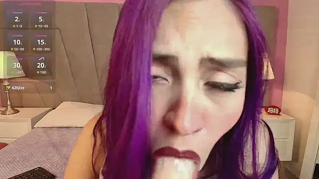 Snapshot of Emilyroth chatting on 11, 4, 2026 Emilyroth online show from 11, 4, 2026