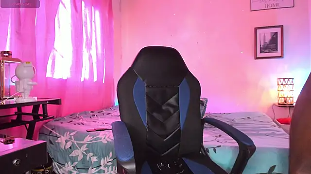 Ethantravis22 online show from 12, 4, 2026