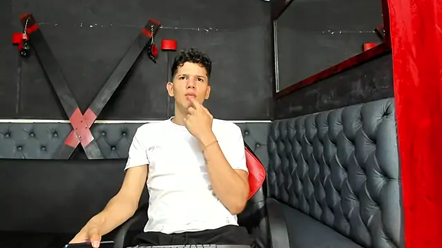 Erick white online show from 16, 12, 2025