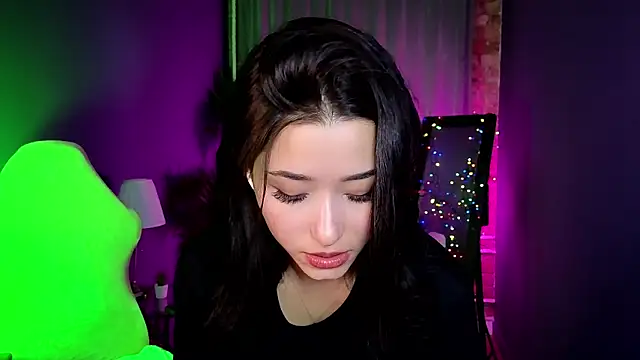 Snapshot of RedMidnight chatting on 28, 7, 2026 RedMidnight online show from 28, 7, 2026