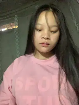 Snapshot of Lisa-sexyy chatting on 4, 4, 2026 Lisa-sexyy online show from 4, 4, 2026