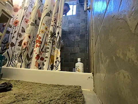 xxxenzo1 online show from 25, 1, 2025