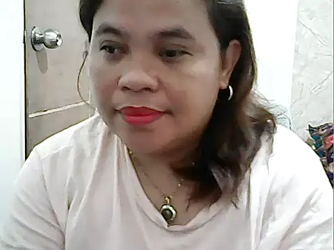 Snapshot of cutechubby chatting on 4, 4, 2026 cutechubby online show from 4, 4, 2026