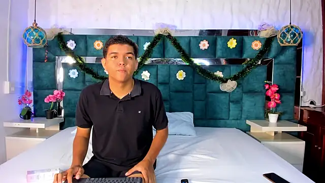  bonnyandclyde online show from 19, 12, 2025