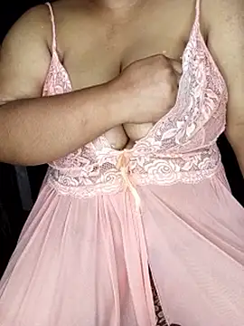 Curvy Pooja online show from 9, 3, 2026