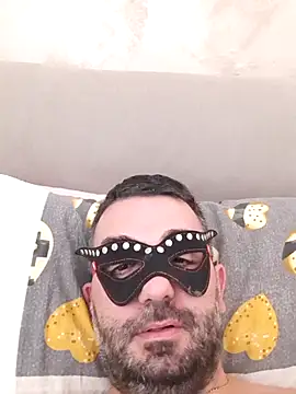 Snapshot of Vampiro83zz chatting on 26, 6, 2026 Vampiro83zz online show from 26, 6, 2026