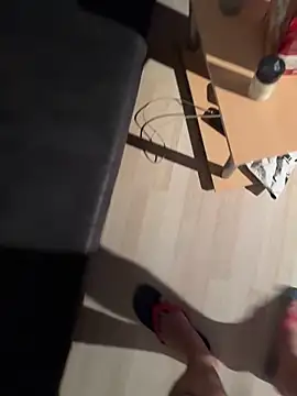 Laufla online show from 21, 12, 2025