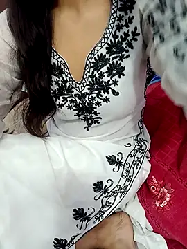 Triptii 0 online show from 5, 12, 2025