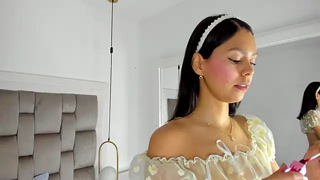 Snapshot of gaby_smit__ chatting on 16, 4, 2026 gaby smit online show from 16, 4, 2026