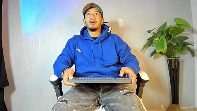 Brand Collins online show from 4, 2, 2026