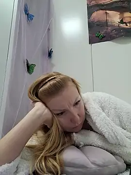 Snapshot of JenyJansy chatting on 26, 11, 2025 JenyJansy online show from 26, 11, 2025