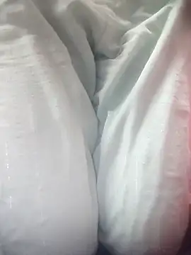 Juliekhan 98 online show from 7, 1, 2026