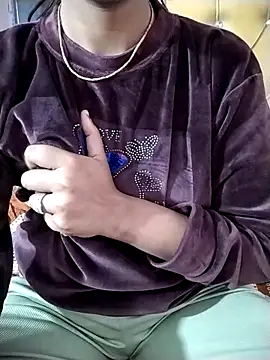 RASHMI SHARMA9 online show from 14, 2, 2026