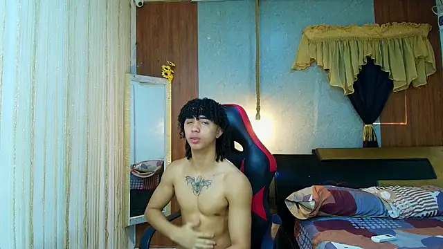 kim curlyy online show from 6, 4, 2026