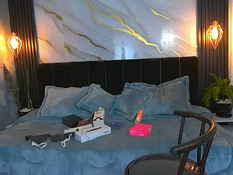 Snapshot of Dark_Dominika chatting on 8, 4, 2026 Dark Dominika online show from 8, 4, 2026