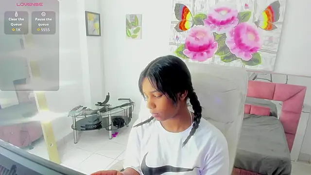 Snapshot of miiyaako_ds chatting on 1, 12, 2025 miiyaako ds online show from 1, 12, 2025