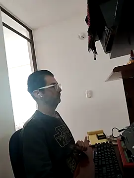 Snapshot of Fuegosutil chatting on 26, 11, 2025 Fuegosutil online show from 26, 11, 2025