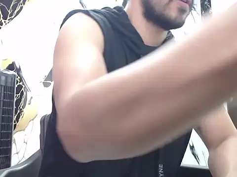 Snapshot of simonm667 chatting on 15, 3, 2026 simonm667 online show from 15, 3, 2026