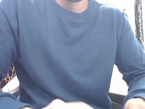 Snapshot of simonm667 chatting on 14, 4, 2026 simonm667 online show from 14, 4, 2026