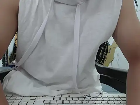 Snapshot of simonm667 chatting on 16, 5, 2026 simonm667 online show from 16, 5, 2026
