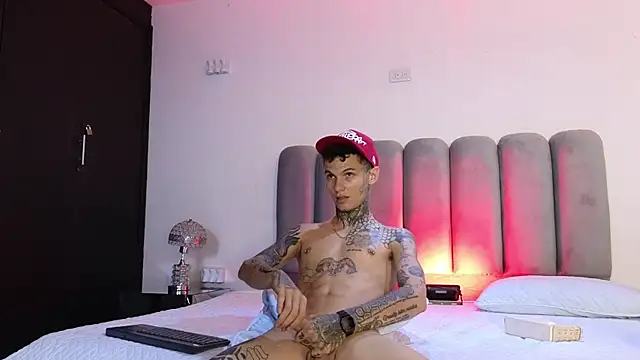 Snapshot of Paulo_527 chatting on 2, 4, 2026 Paulo 527 online show from 2, 4, 2026