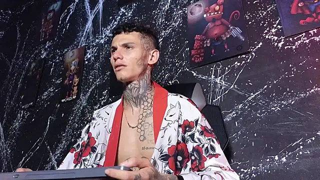 Snapshot of Paulo_527 chatting on 5, 4, 2026 Paulo 527 online show from 5, 4, 2026