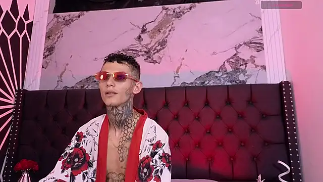 Snapshot of Paulo_527 chatting on 6, 4, 2026 Paulo 527 online show from 6, 4, 2026