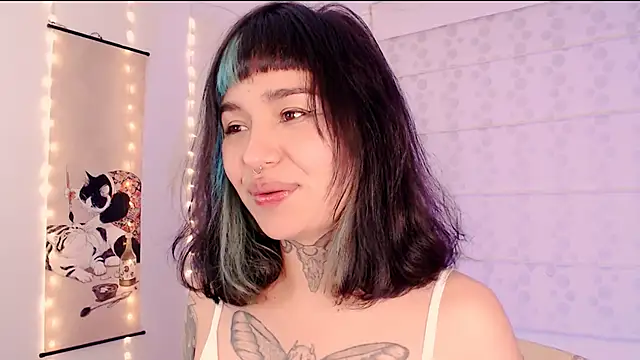 Snapshot of justmartina_ chatting on 8, 3, 2026 justmartina online show from 8, 3, 2026