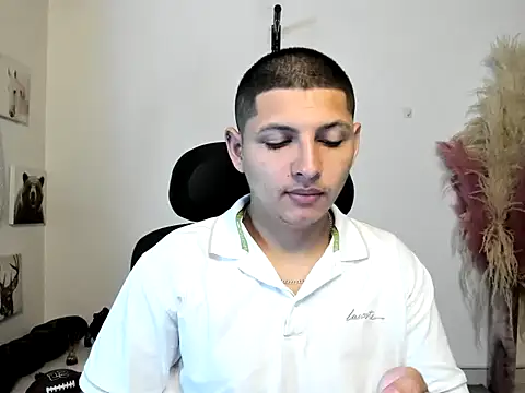 Snapshot of Juan_belmont chatting on 8, 3, 2026 Juan belmont online show from 8, 3, 2026