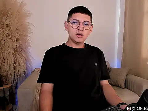 Snapshot of Juan_belmont chatting on 7, 4, 2026 Juan belmont online show from 7, 4, 2026