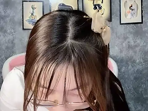 Snapshot of Aria5999 chatting on 16, 12, 2025 Aria5999 online show from 16, 12, 2025