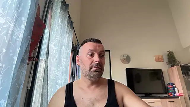 Snapshot of coolsmith81 chatting on 25, 6, 2026 coolsmith81 online show from 25, 6, 2026