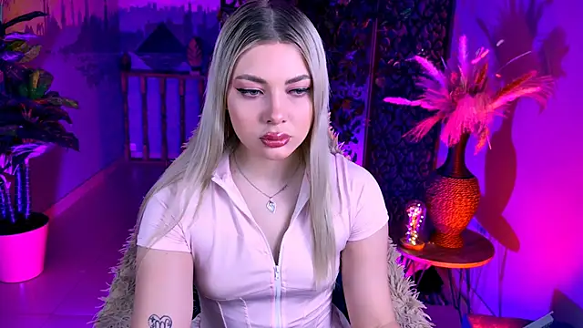 HyileyClark online show from 30, 5, 2026
