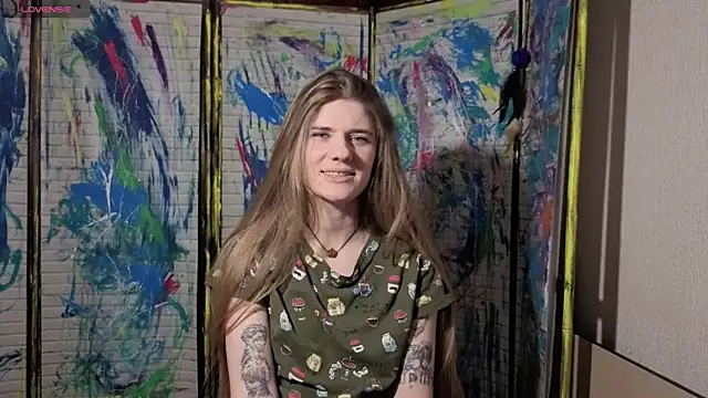 Adell Love online show from 17, 4, 2026