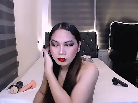 sylvannia cumslut online show from 3, 12, 2025