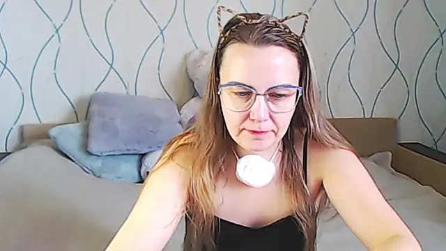 Snapshot of KissKsy chatting on 28, 11, 2025 KissKsy online show from 28, 11, 2025