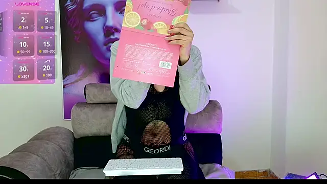 Snapshot of xAngel__Dustx chatting on 14, 12, 2025 xAngel Dustx online show from 14, 12, 2025