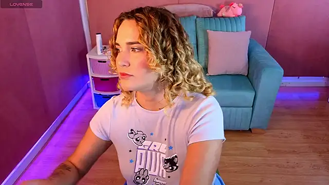 Snapshot of AdharaWo chatting on 14, 1, 2026 AdharaWo online show from 14, 1, 2026