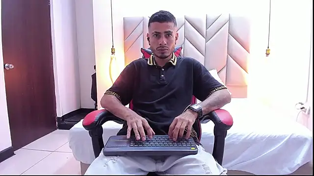 MatthewCullen online show from 8, 1, 2026