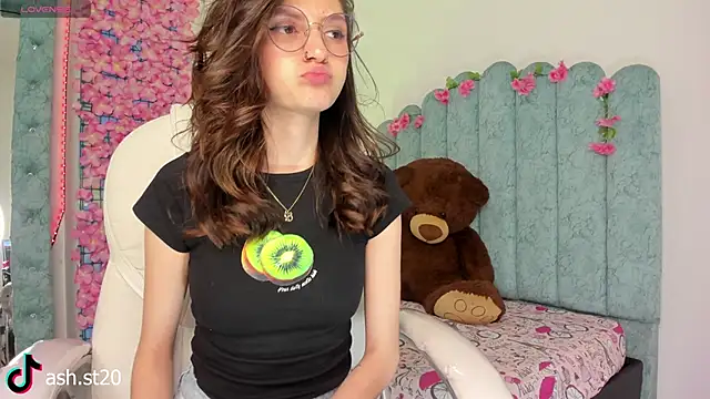 Snapshot of Ash_20_ chatting on 1, 7, 2026 Ash 20 online show from 1, 7, 2026
