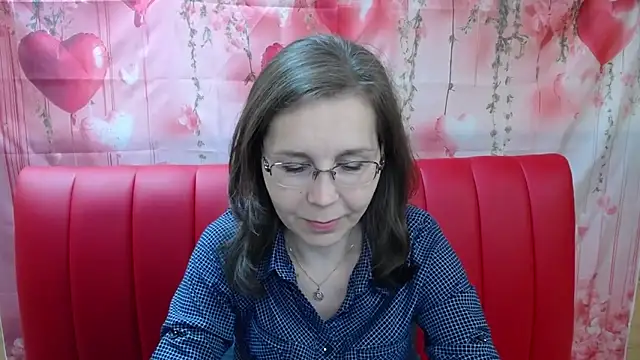 Snapshot of DaisyEdit chatting on 19, 4, 2026 DaisyEdit online show from 19, 4, 2026