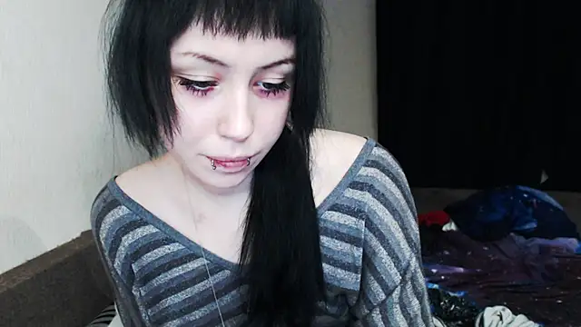 Snapshot of Lucyy666 chatting on 4, 12, 2025 Lucyy666 online show from 4, 12, 2025