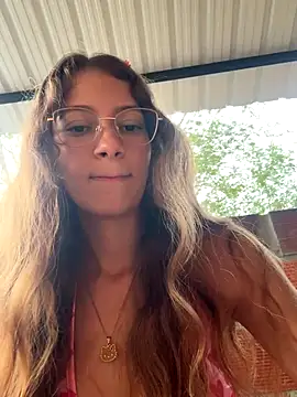 Snapshot of Vanneskk chatting on 1, 12, 2025 Vanneskk online show from 1, 12, 2025