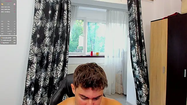 Snapshot of greekgod199 chatting on 25, 5, 2026 greekgod199 online show from 25, 5, 2026