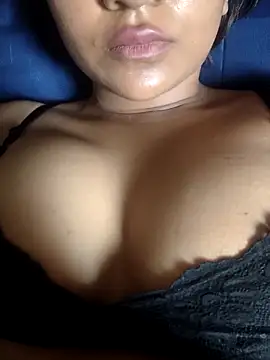 Snapshot of rupali3221 chatting on 13, 4, 2026 rupali3221 online show from 13, 4, 2026