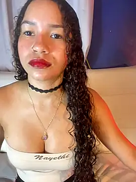 Snapshot of ZoeyFierce chatting on 4, 12, 2025 ZoeyFierce online show from 4, 12, 2025