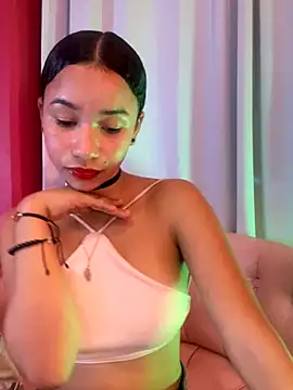 Snapshot of ZoeyFierce chatting on 15, 12, 2025 ZoeyFierce online show from 15, 12, 2025